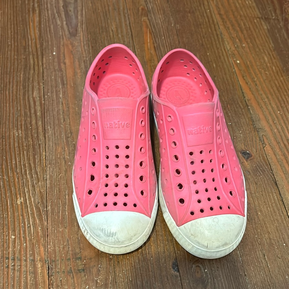 Girls native shoes